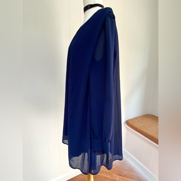 LoveRiche Pleated Chiffon Mini Dress Bishop Sleeve V Open Back Navy L - Picture 4 of 6